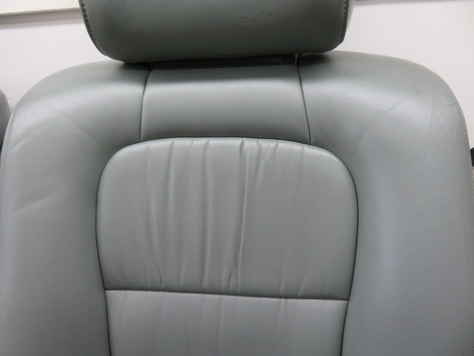 TOYOTA LEXUS SOARER SC400 FRONT GREY LEATHER SEATS PAIR (SEE PHOTOS)  1991-1999