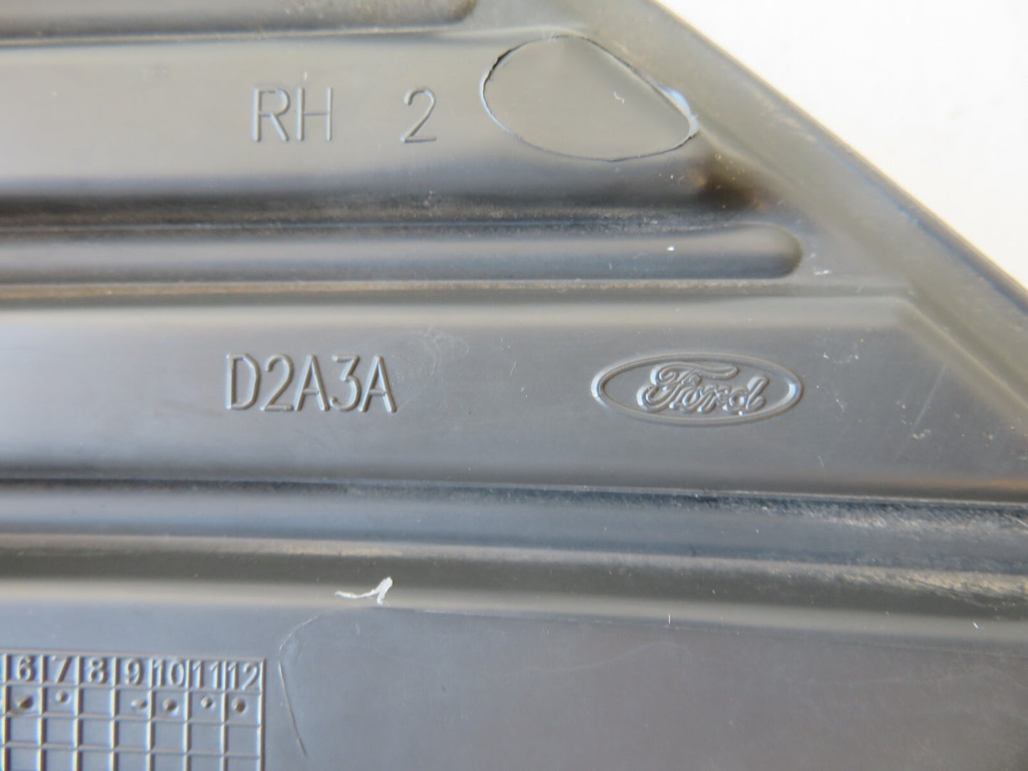 FORD FOCUS MK2 OS FRONT FOG LIGHT SURROUND TRIM 2008-2011 AMS1410