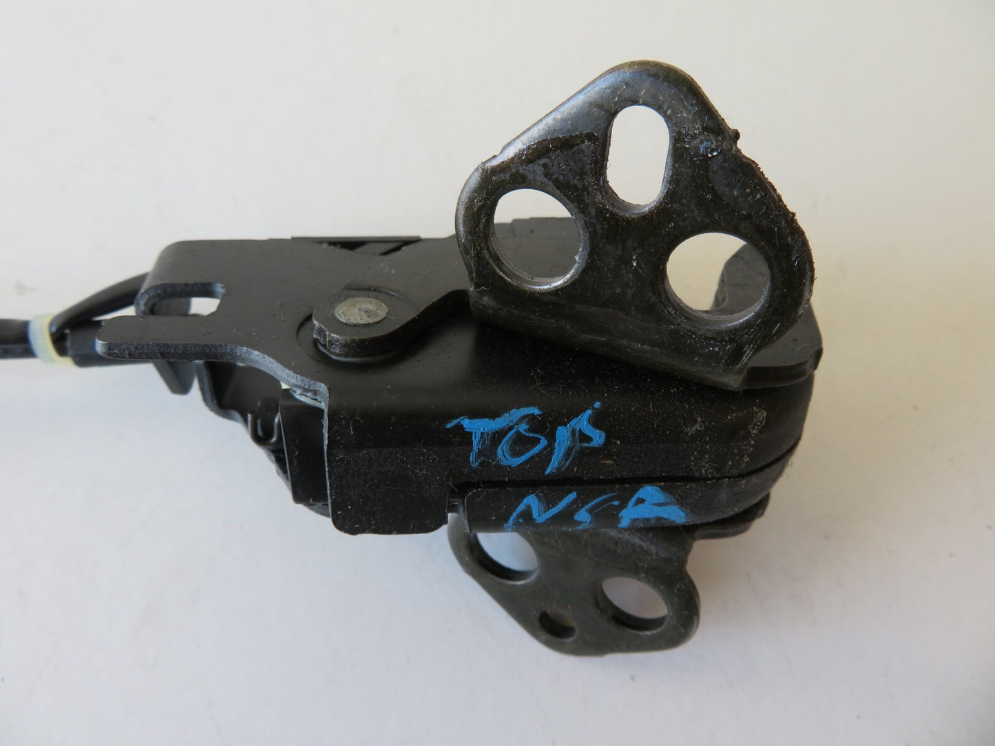 MAZDA RX8 NSR TOP DOOR LOCK CATCH 2003-2008 AMS1403 SA