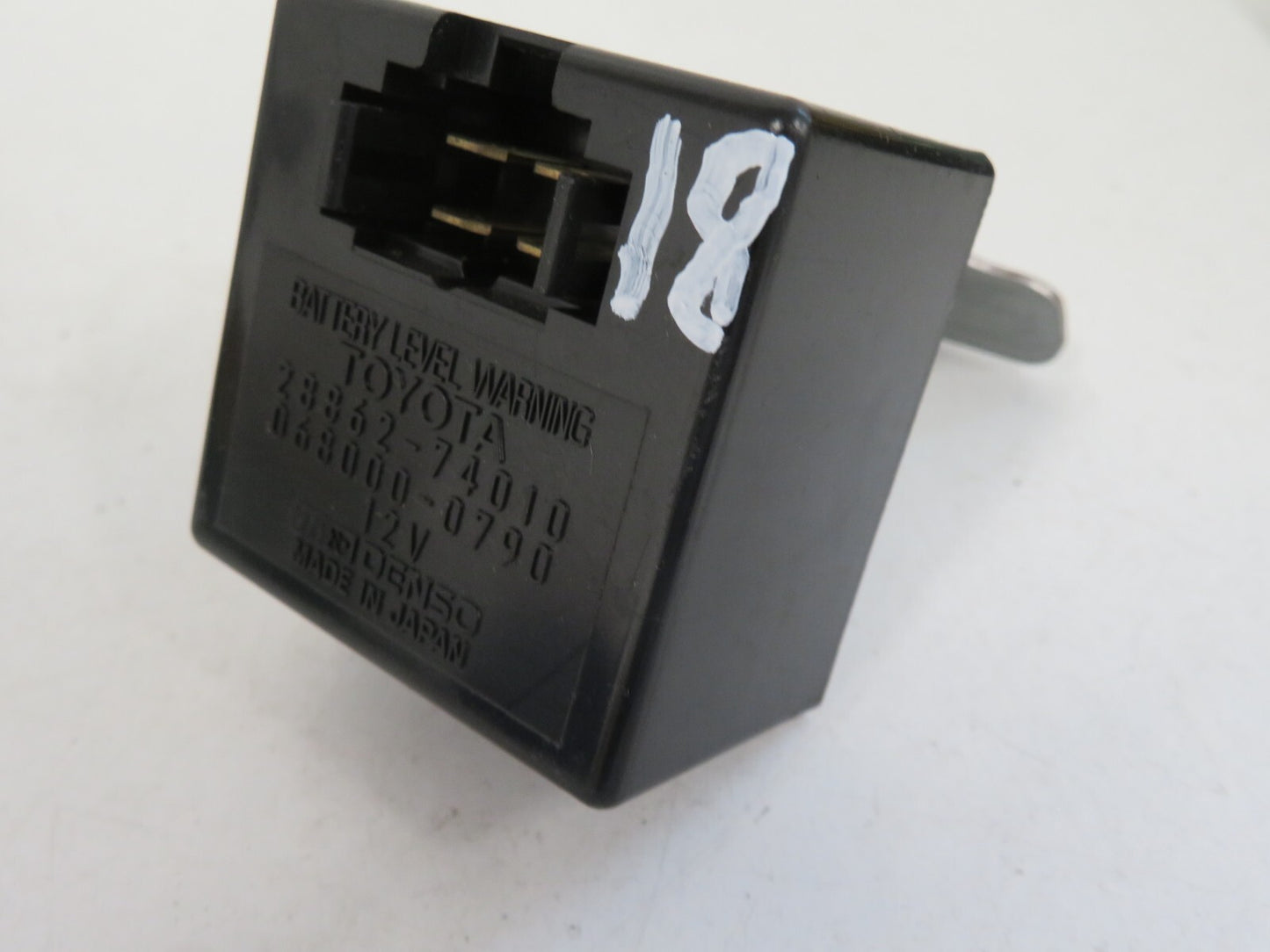 TOYOTA MR2 MK2 SW20 BATTERY LEVEL WARNING RELAY 28862-74010 AM1206-19