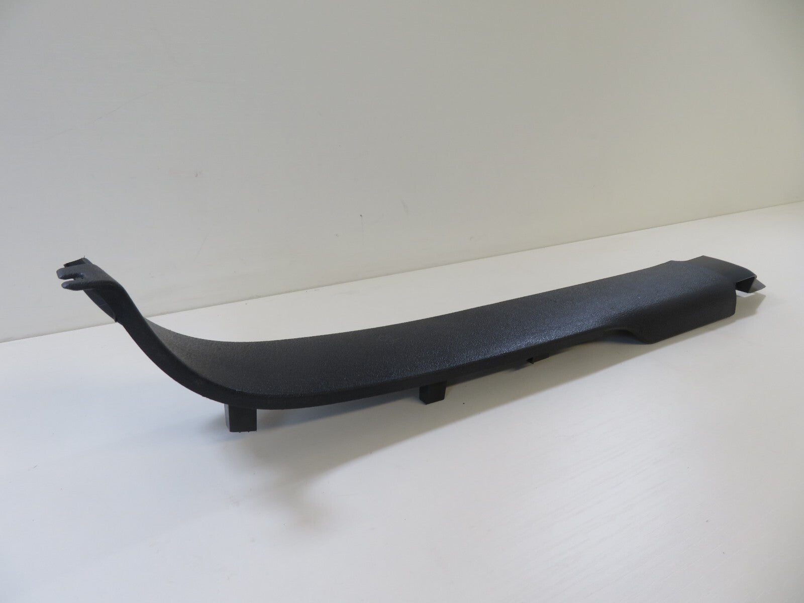 VOLKSWAGEN VW TOURAN LH NSR PASSENGER REAR DOOR SILL TRIM 1T0853371B 2003-2009