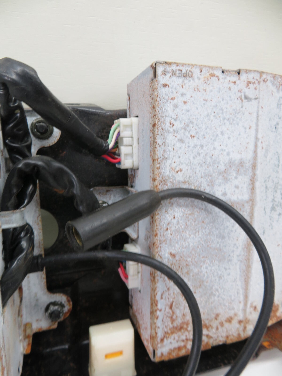 TOYOTA LEXUS SOARER RADIO STEREO AMPLIFIER 86120-24240 1991-1999 1321-1