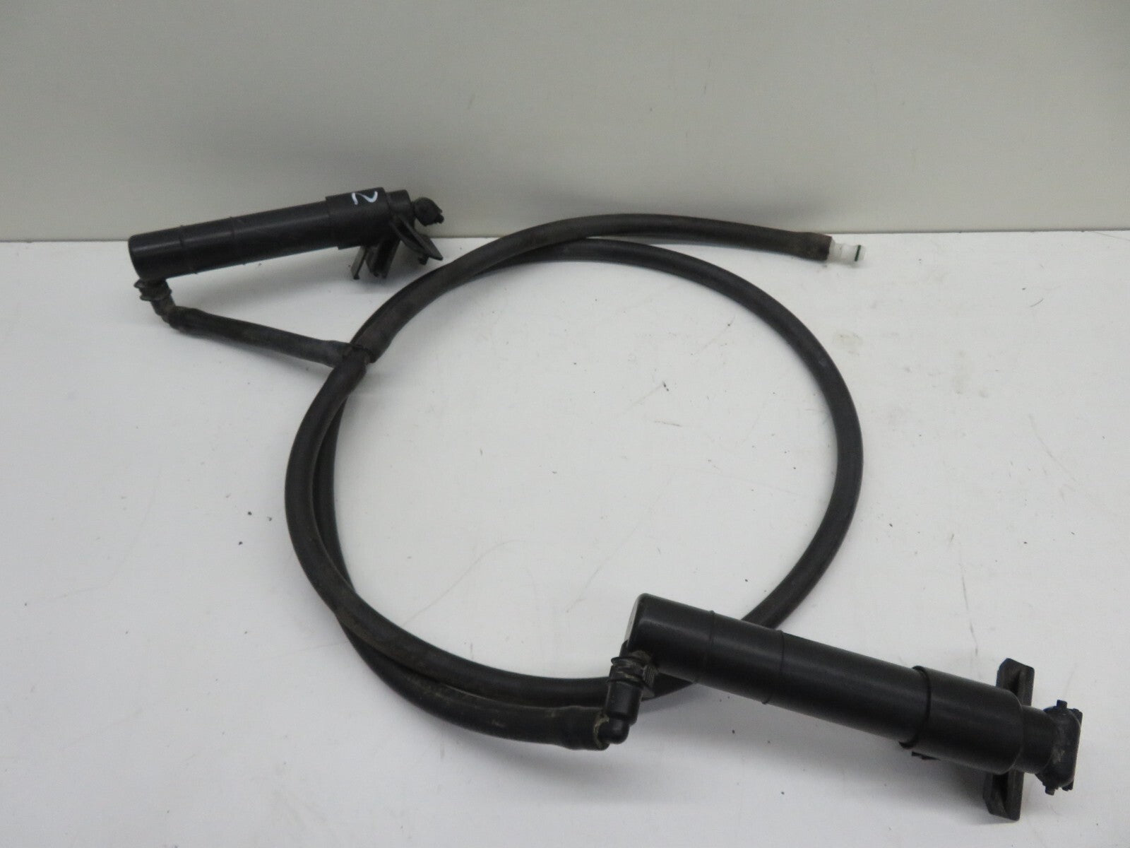 FORD FOCUS ST OS DRIVER HEADLIGHT WASHER JET 4M51-131014-AB 2006-2010 1299-2