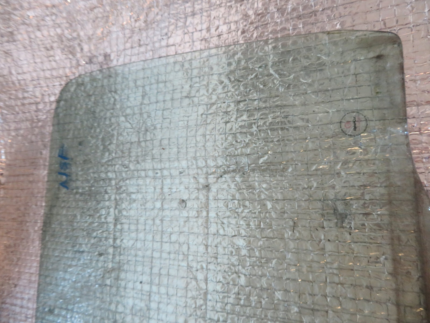 SUZUKI JIMNY NSF PASSENGER WINDOW GLASS 1998-2018