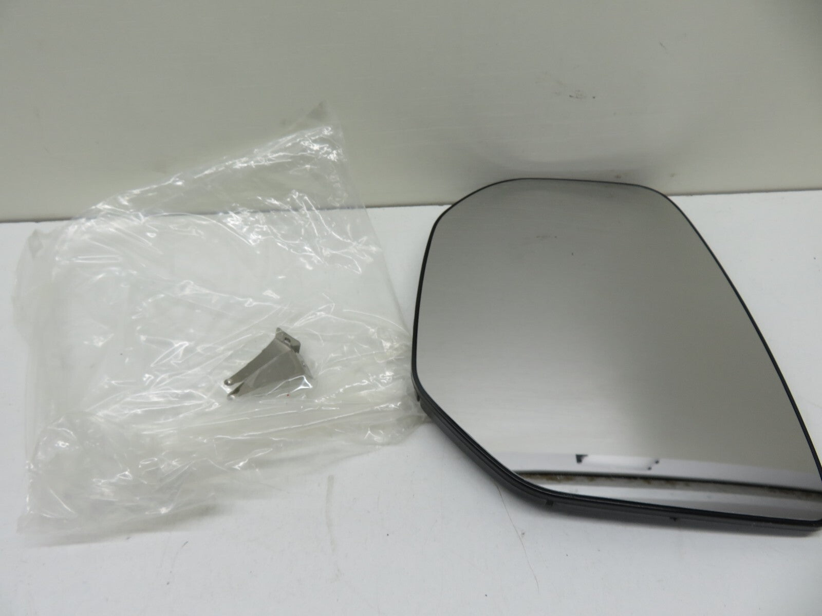 PEUGEOT PARTNER CITROEN BERLINGO LEFT MIRROR GLASS CI9187514 2008-2012