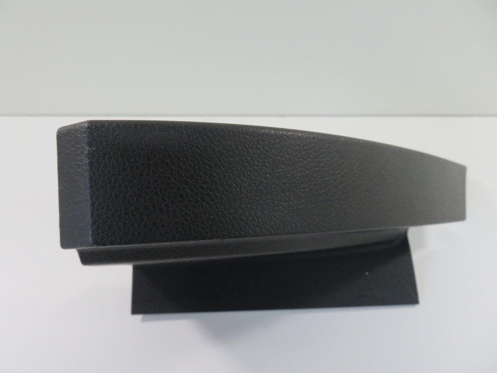 FORD C-MAX NSF DASHBOARD END TRIM 2006-2010 1551-9