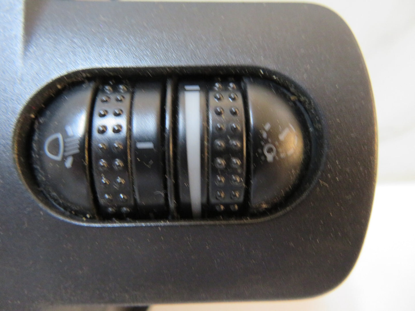 VOLKSWAGEN VW POLO 6N2 OS DRIVER AIR VENT 6X2819703 1999-2003 B8-2