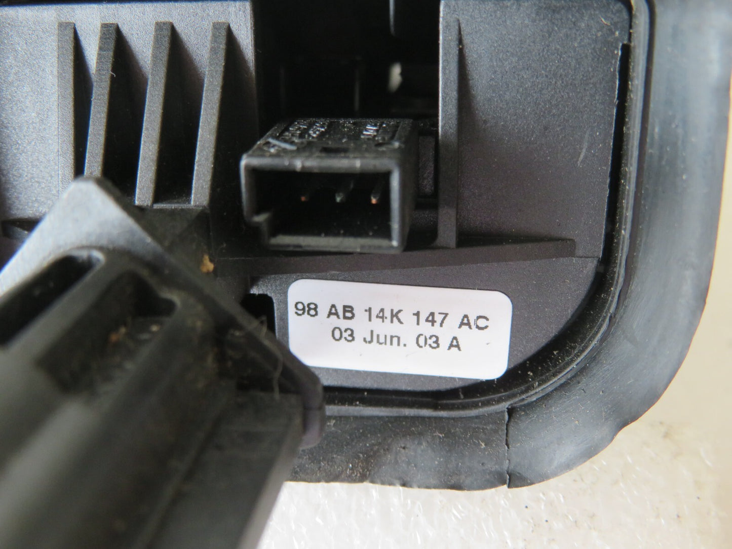 FORD FOCUS MK1 STEERING VOLUME CONTROLS 1998-2004 AMS1416