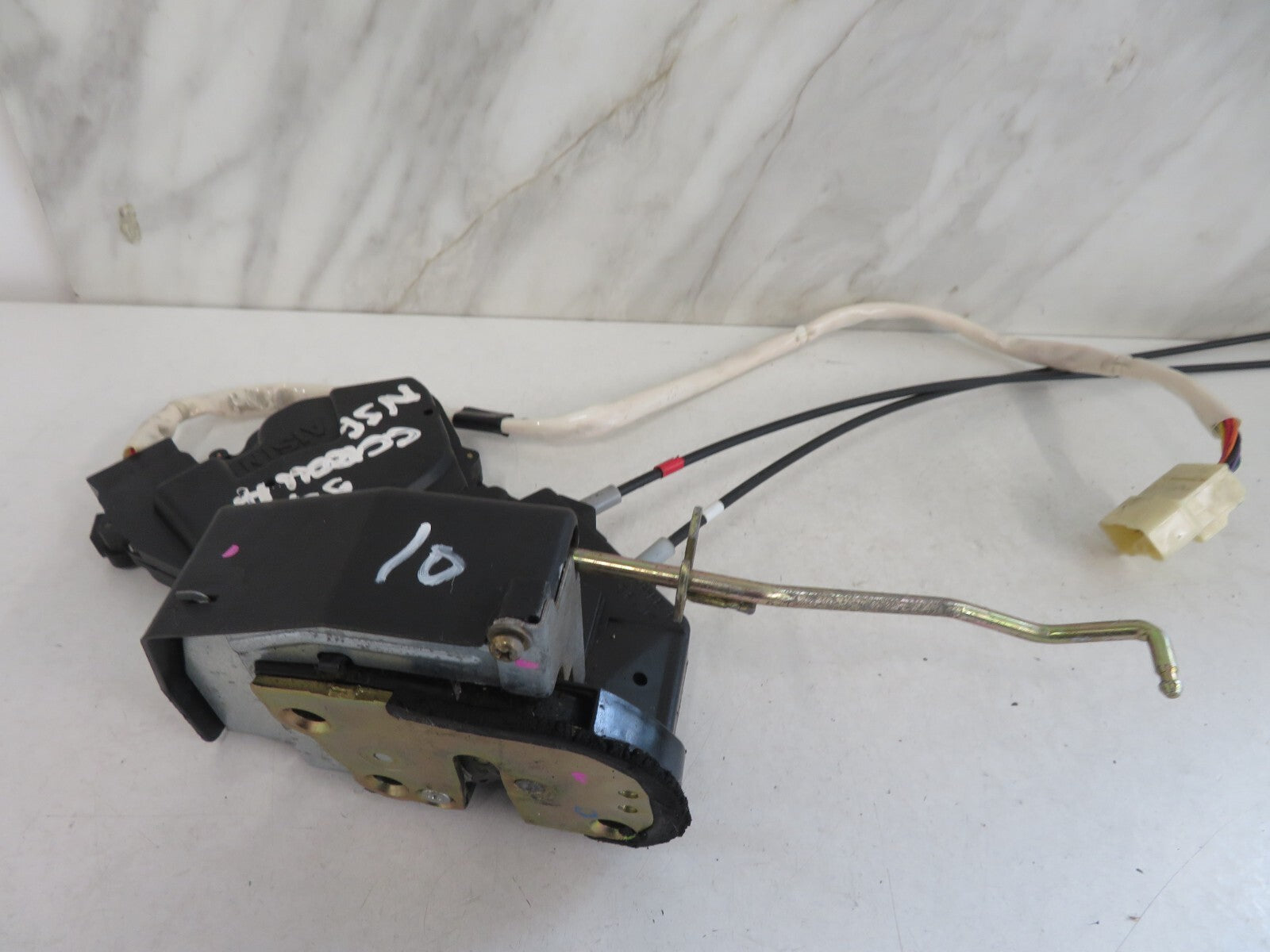 TOYOTA COROLLA NSF DOOR LOCK CATCH 2000-2006 MIXA1157-10