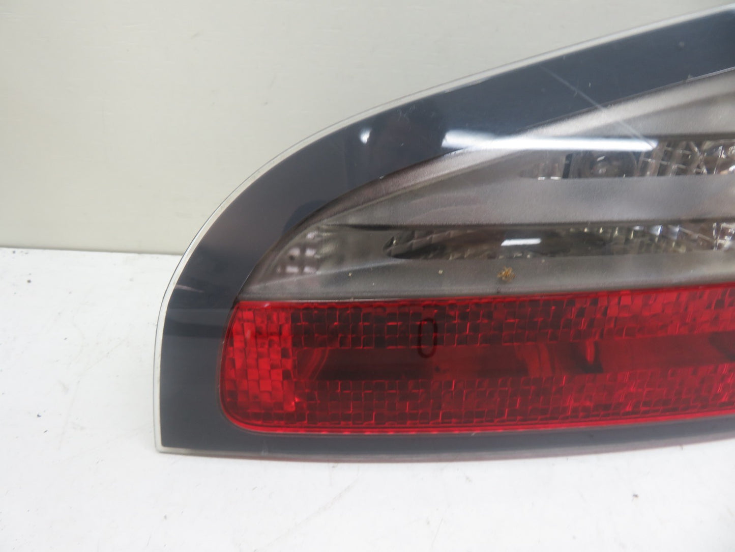 FORD S MAX OSR RIGHT INNER REAR TAIL LIGHT 2006-2010 1302-5