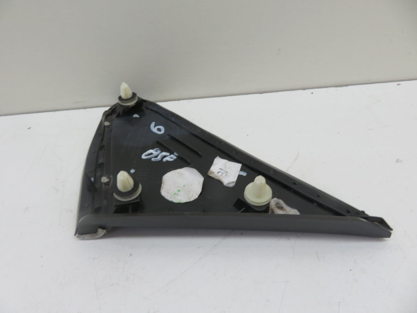 VAUXHALL MOKKA OS DRIVER FRONT QUARTER TRIM 2012-2016 1739-6