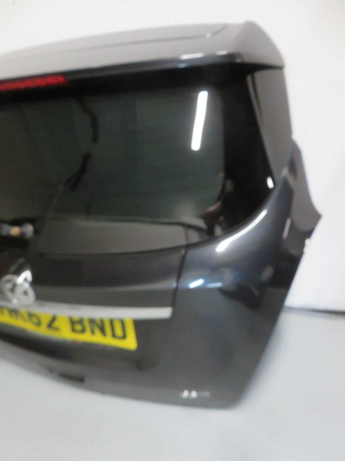 VAUXHALL MOKKA TAILGATE BOOT LID COMPLETE YEARS TO FIT 2012-2016 ONLY