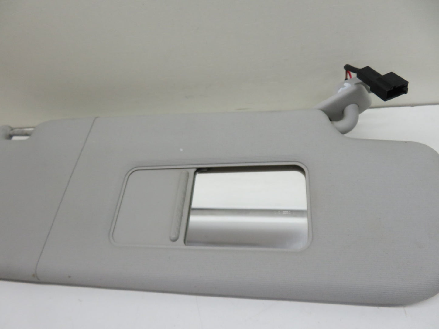 VW GOLF MK6 OS DRIVER SUN VISOR 2009-2013 REF-2