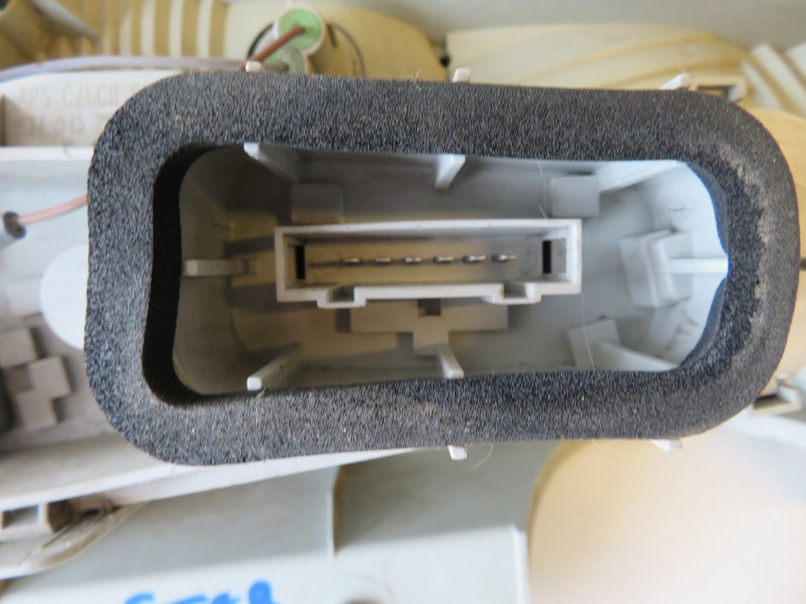 SKODA ROOMSTER OS DRIVER SIDE REAR TAIL LIGHT 5j7945096 2007-2013