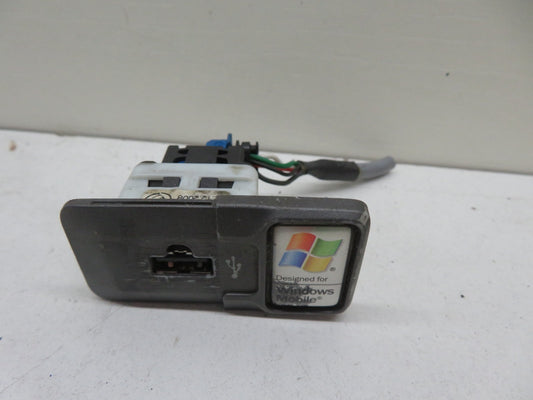 FIAT 500 USB PORT 735493636 WINDOWS 2007-2012 1837-18