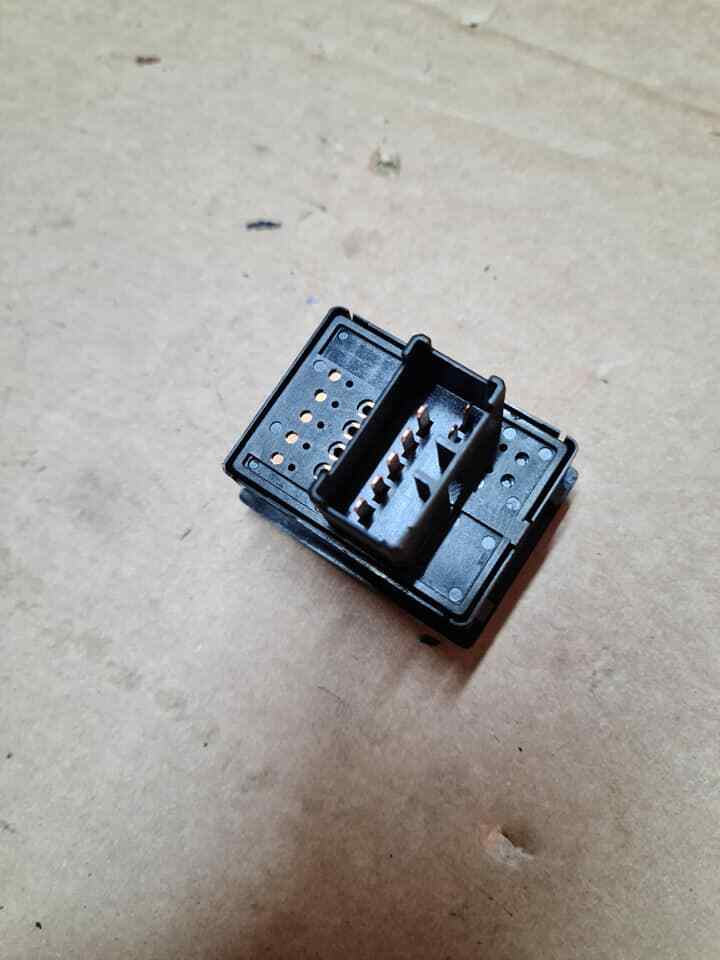 SUZUKI JIMNY DOOR WING MIRROR CONTROL SWITCH 2005-2015