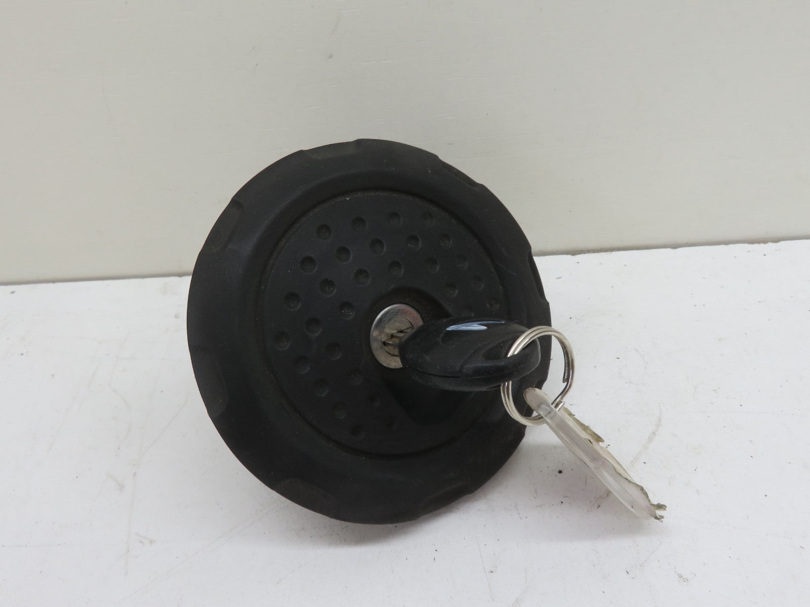 LAND ROVER FREELANDER 1 FUEL CAP WITH KEY 1997-2006 1500-7