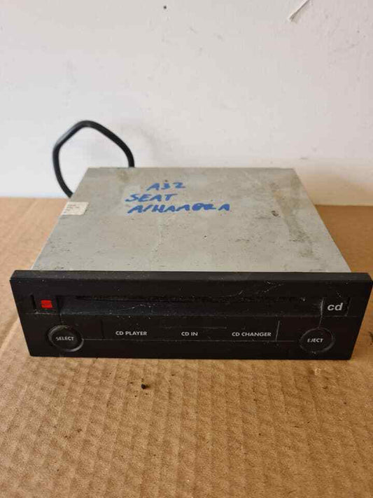 SEAT ALHAMBRA CD CHANGER PLAYER 1998-2003 A32