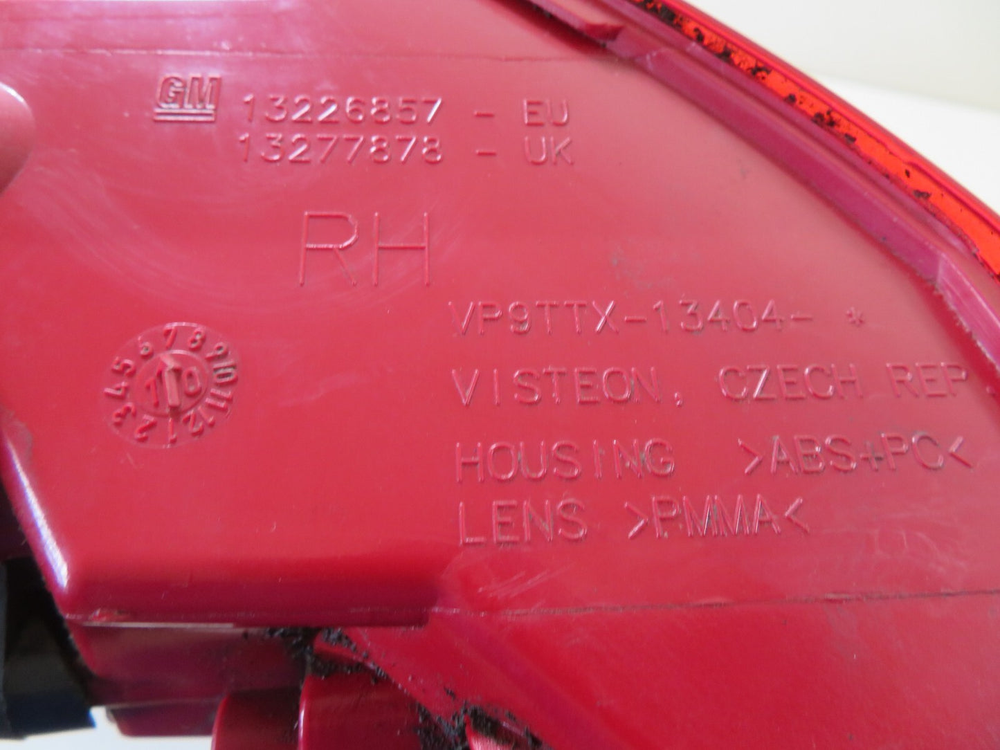 VAUXHALL INSIGNIA ESTATE OSR DRIVER REAR TAIL LIGHT 13226857 2008-2013 NSBK1730