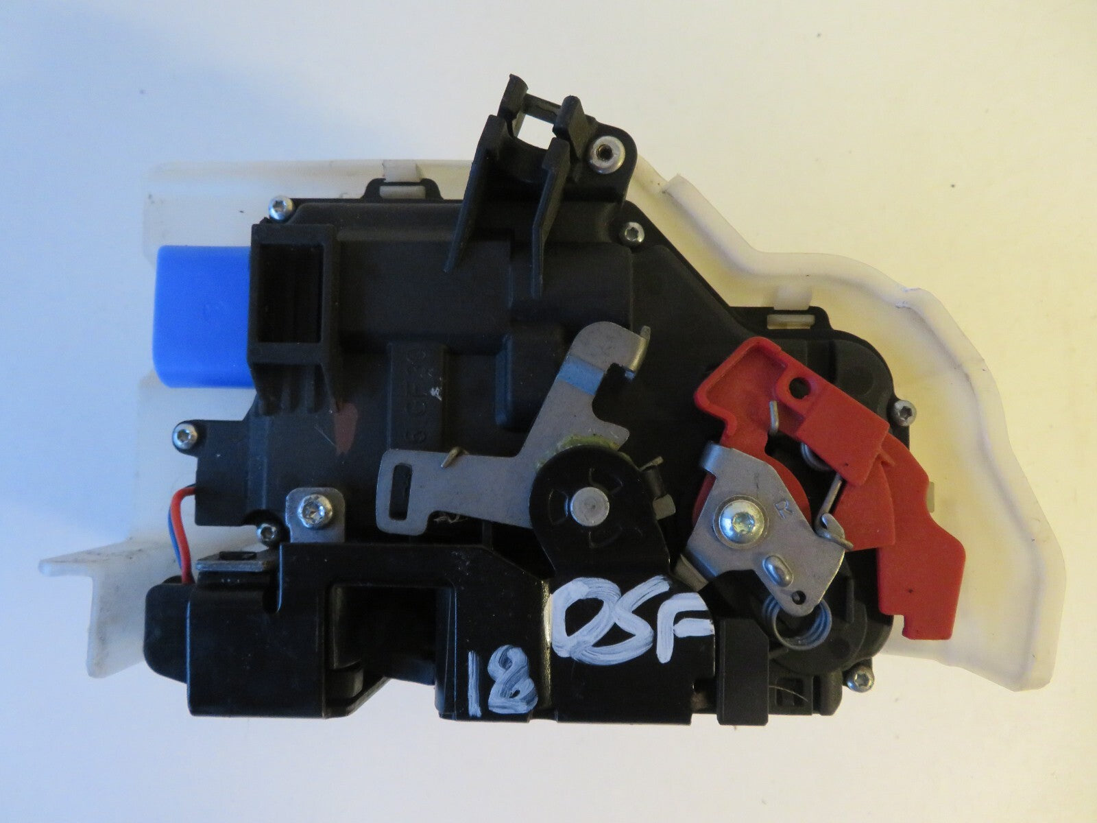 VOLKSWAGEN VW TOURAN OSF DOOR LOCK CATCH 2003-2010 AMS1452-18