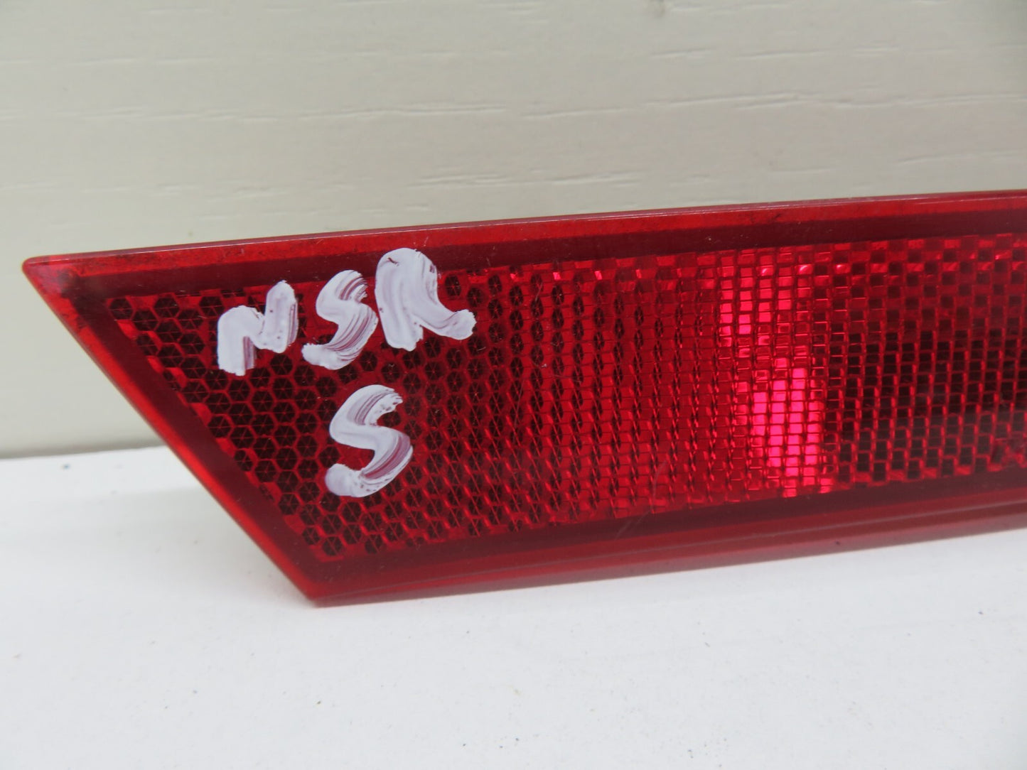 MAZDA CX7 NSR REAR BUMPER RELECTOR 2008-2012 1325-5