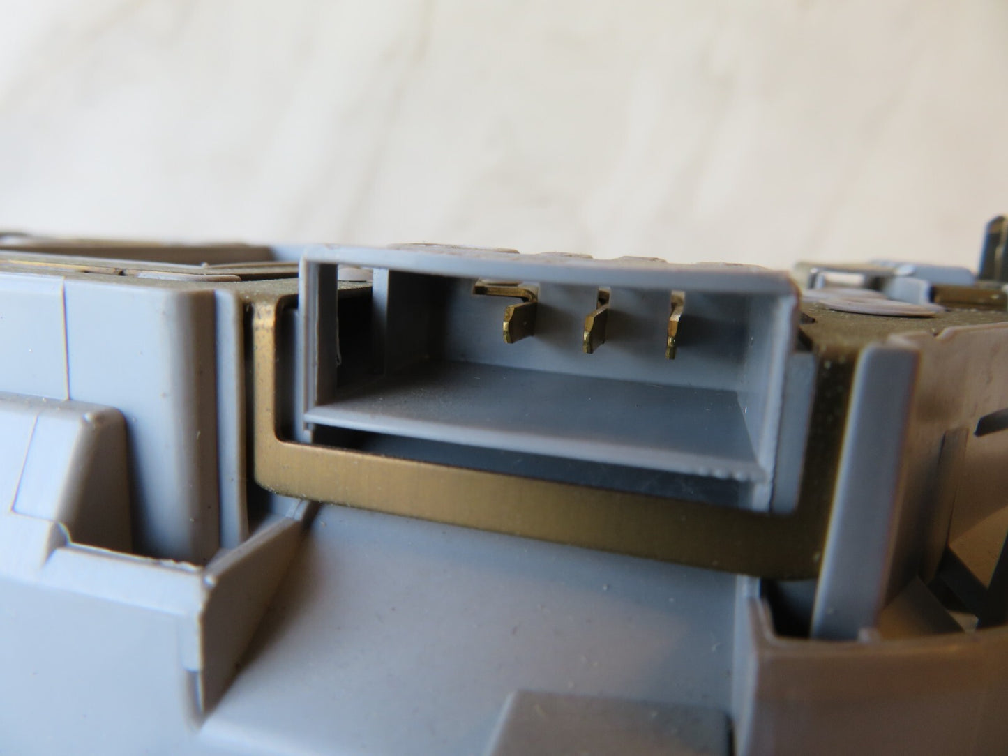 MITSUBISHI COLT CZ1 INTERIOR ROOF LIGHT MR951589 04-08 AMS1652