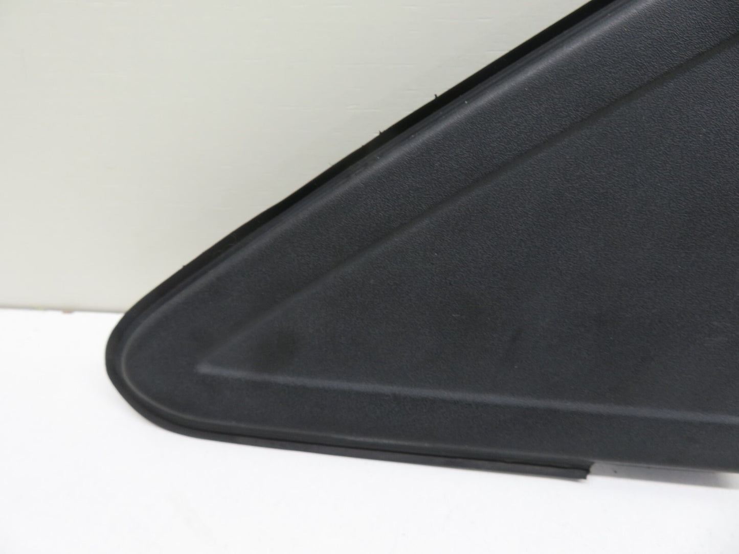 FORD FOCUS MK2 ST225 NS PASSENGER FRONT QUARTER TRIM 2006-2010 1654-4