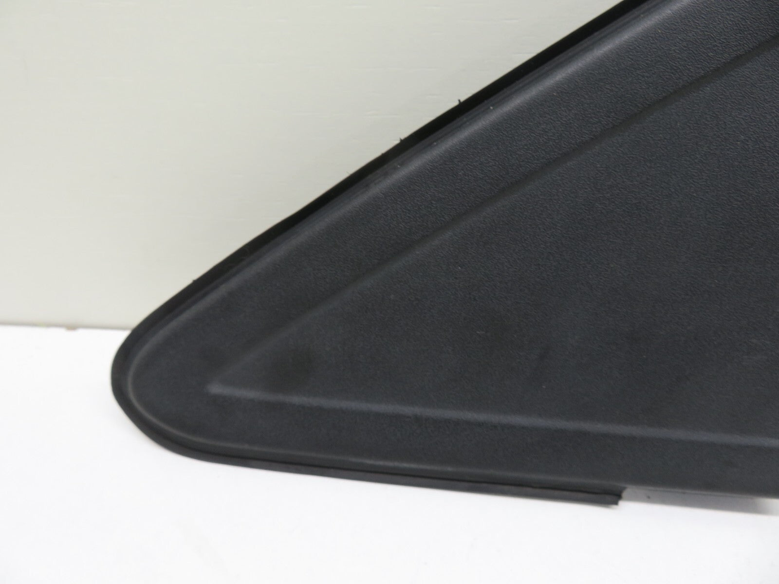 FORD FOCUS MK2 ST225 NS PASSENGER FRONT QUARTER TRIM 2006-2010 1654-4