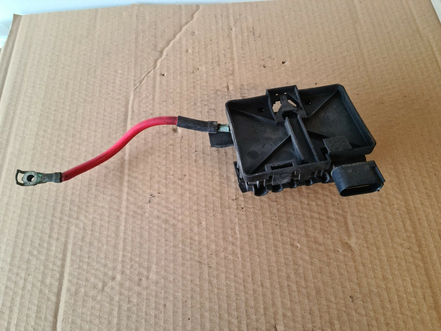 SEAT ALHAMBRA POSITIVE BATTERY TERMINAL BOARD 1998-2003 A32