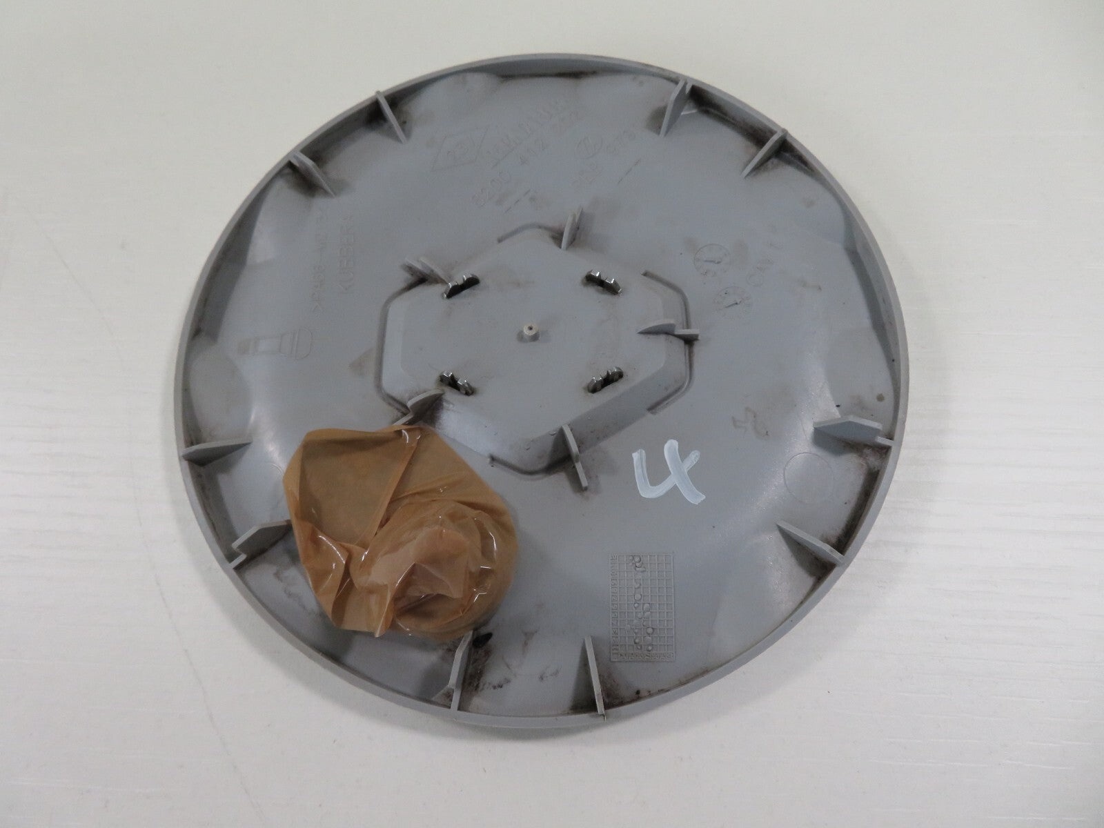 RENAULT SCENIC ALLOY WHEEL CENTER CAP 2006-2009 1559-4