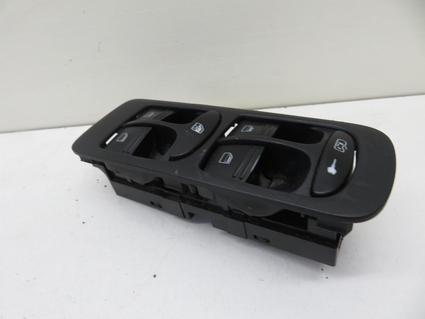 PORSCHE CAYENNE 955 OS DRIVER FRONT WINDOW SWTICHES 7L5959857A 2003-2006 1634-16