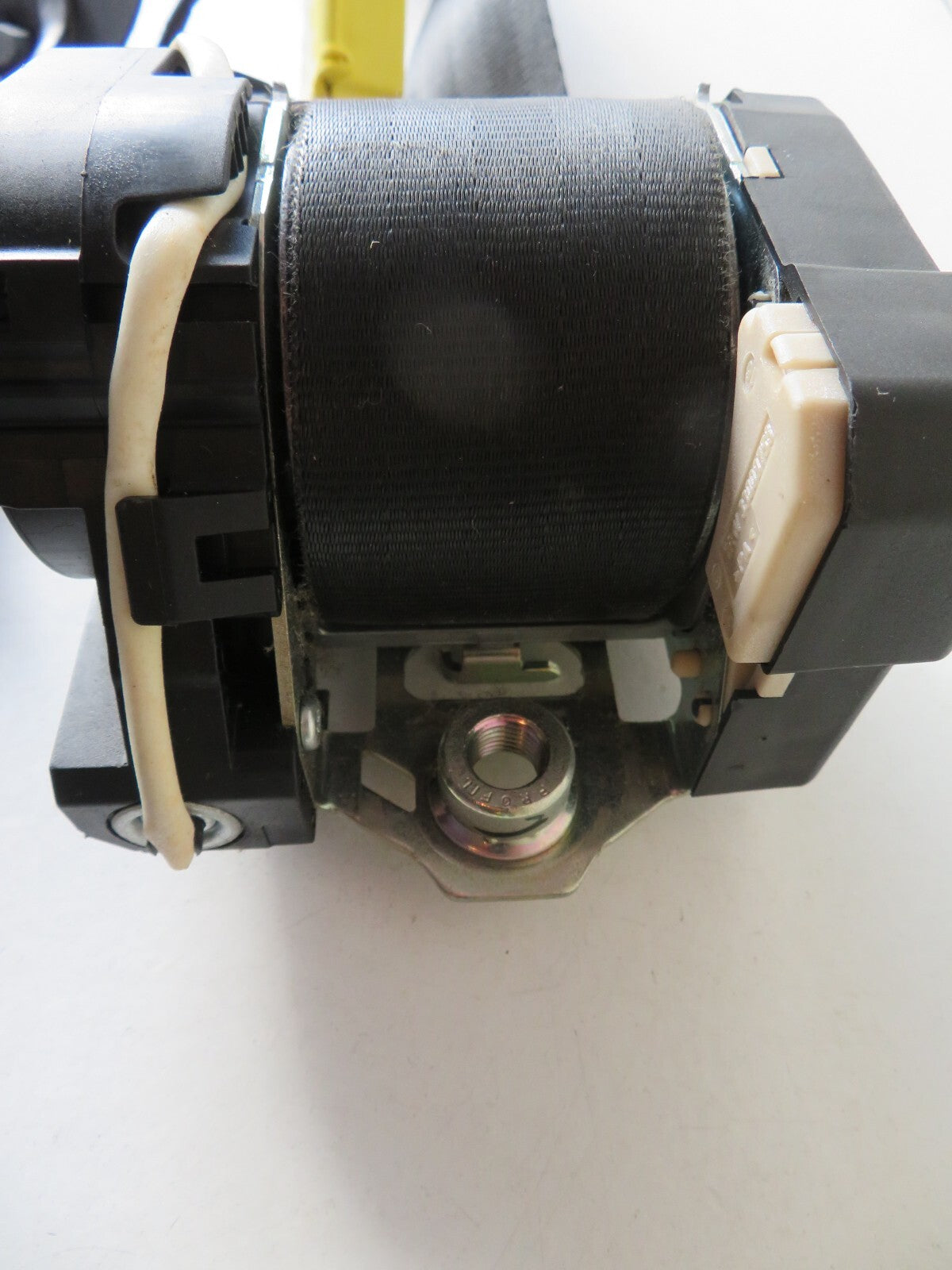 VOLKSWAGEN VW TOURAN NSF PASSENGER SIDE SEAT BELT 1T2857705A 2003-2010 AMS1605