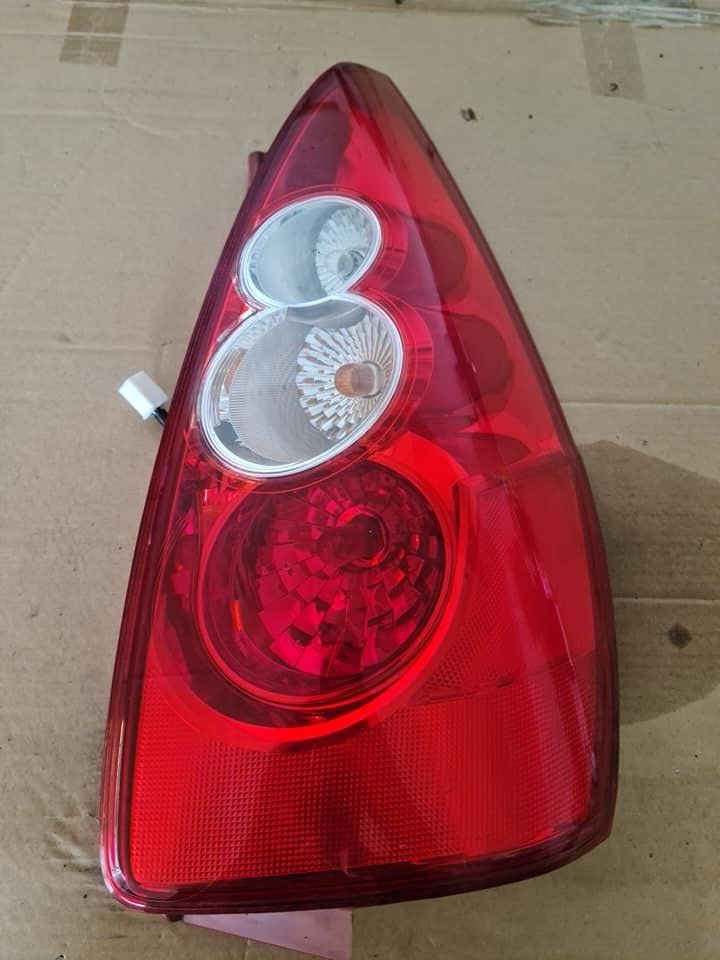 MAZDA 3 OS DRIVER REAR TAIL LIGHT 2006-2010
