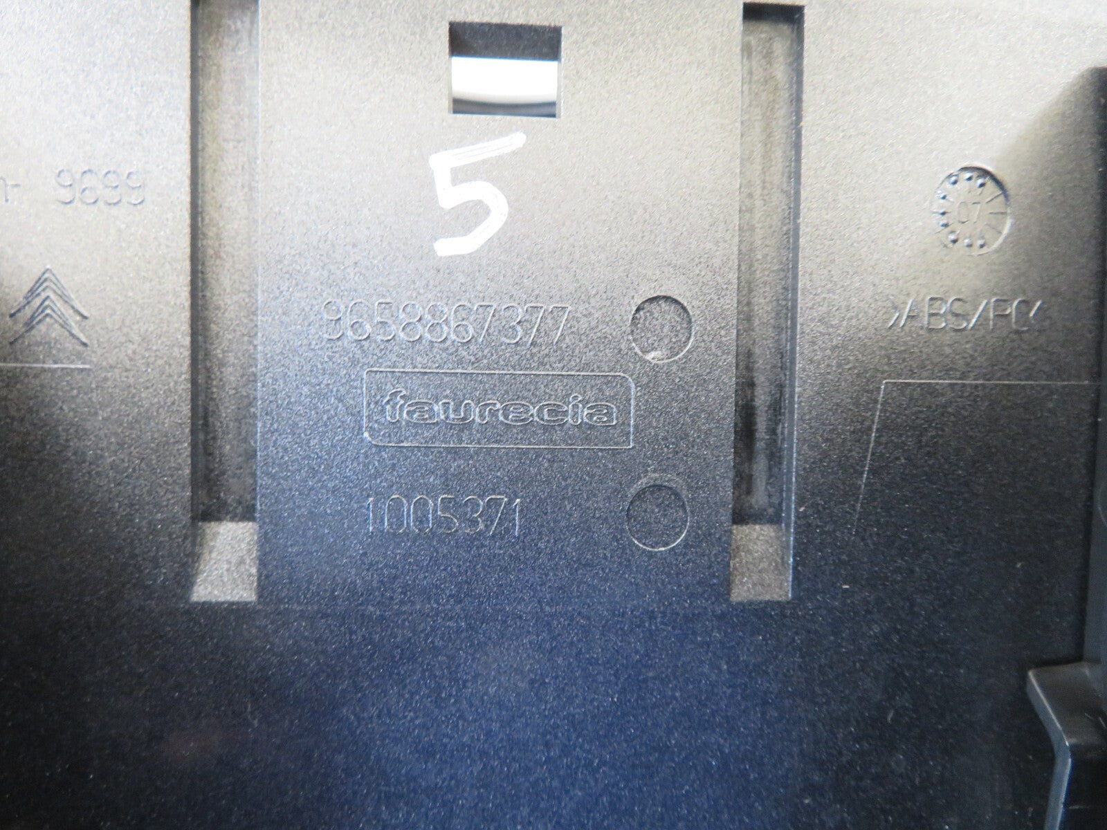 PEUGEOT 308 HEATER CLIMATE SURROUND TRIM 9658867377 2007-2013 1349-5