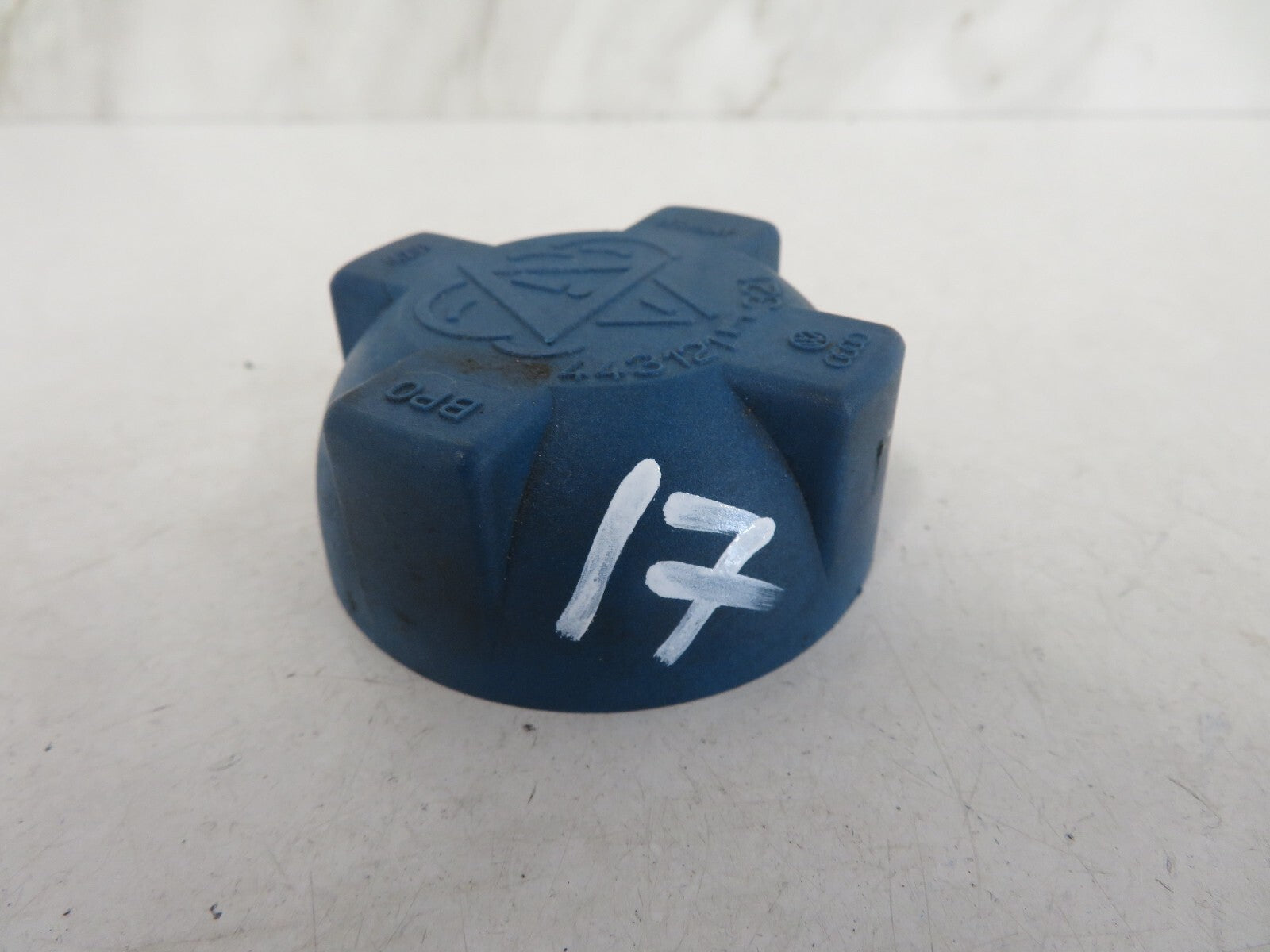 AUDI A8 D2 ENGINE COOLANT CAP 1998-2002 A1636-17