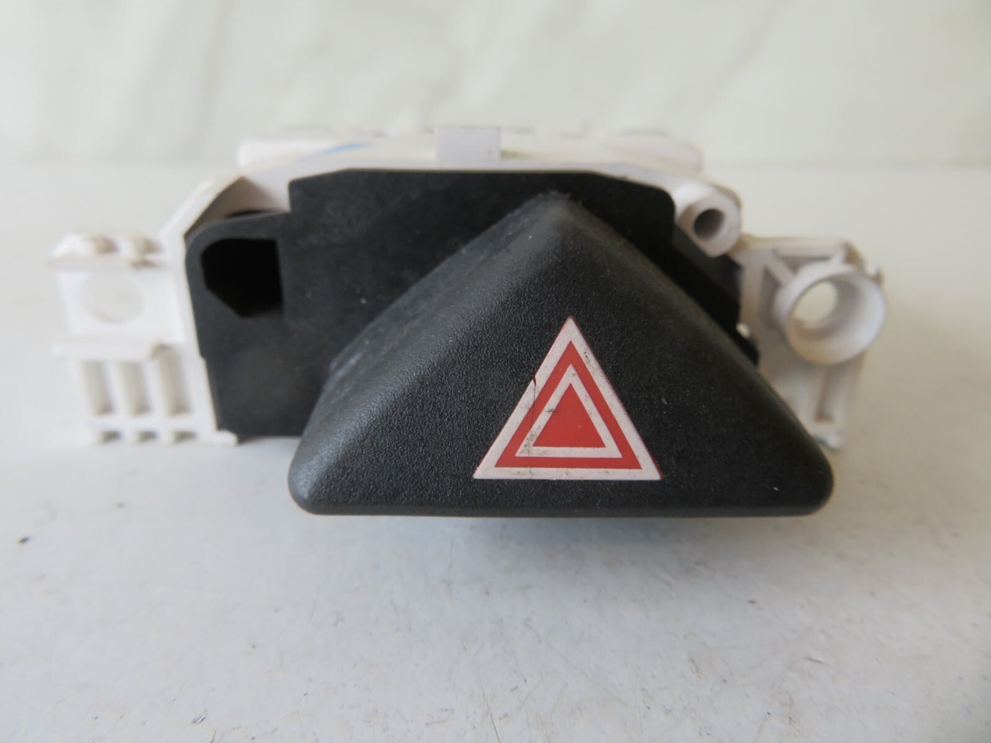 FORD FOCUS MK1 HAZARD SWITCH 2M5T-13A350-AA 1998-2004 AMS1416-1