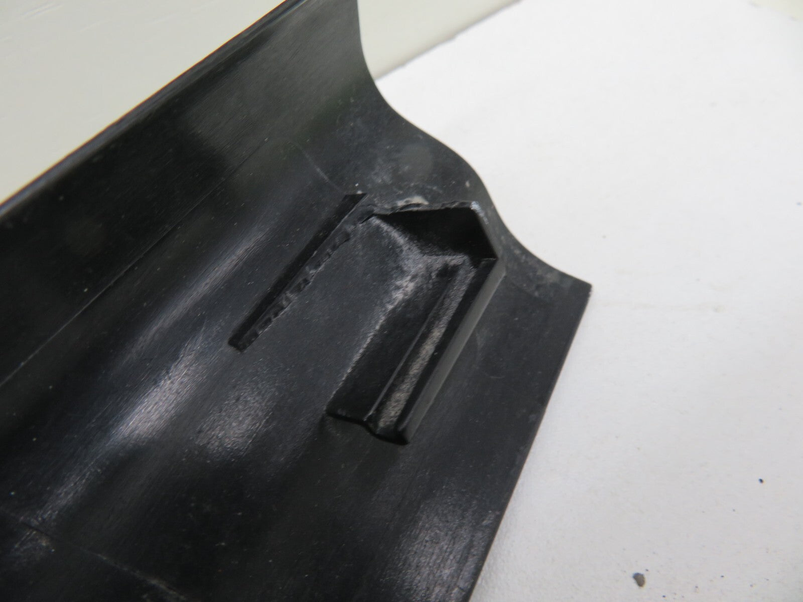 BMW E36 3 SERIES NS PASSENGER SIDE KICK PANEL 1977818 SILL TRIM 1991-1998