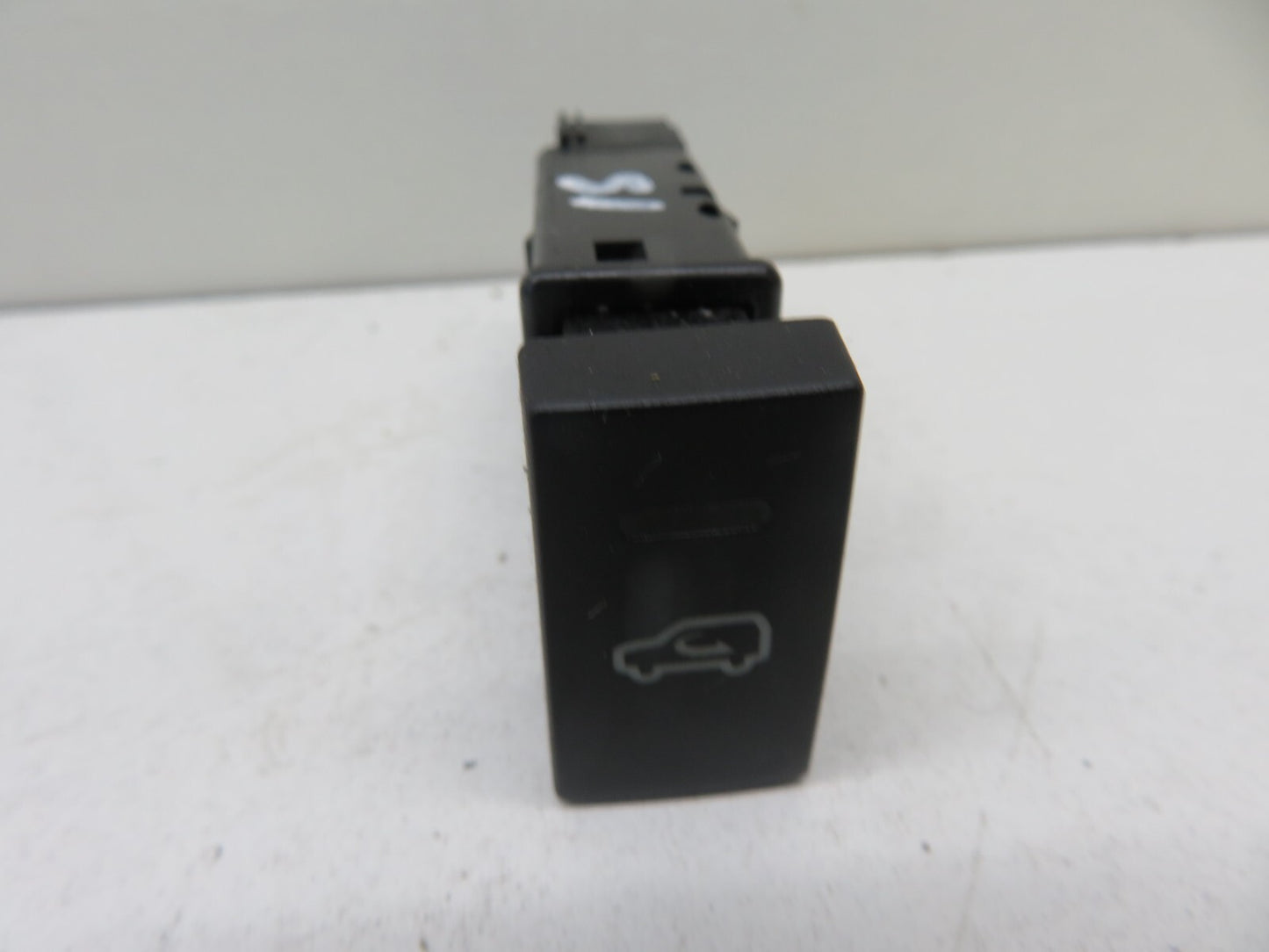 LAND ROVER FREELANDER 1 AIR CIRCULATION SWITCH YUG500310 2004-2006 1752-15