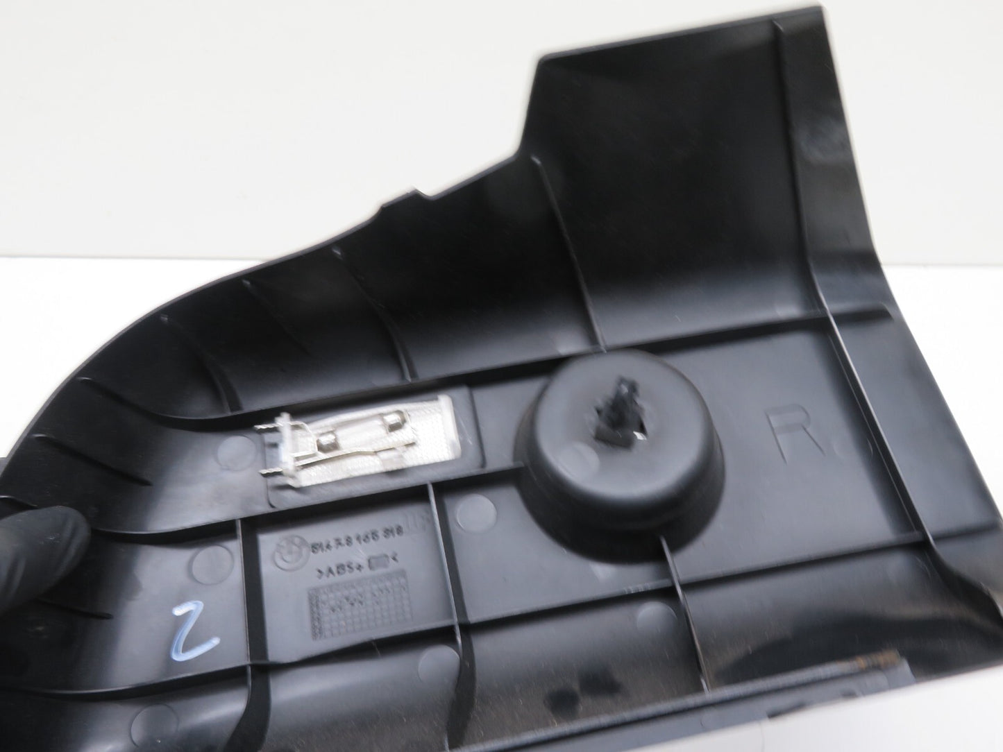 BMW E36 320 323 328 OS DRIVER REAR BOOT LIGHT COVER TRIM  1991-1998 1741-2