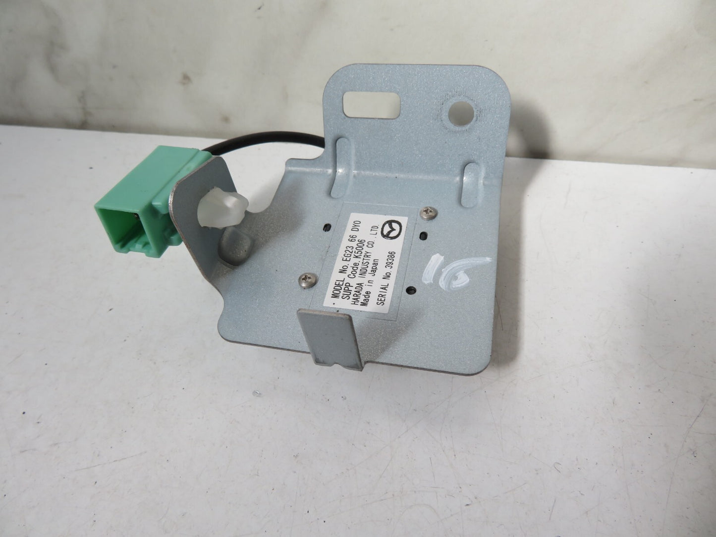 MAZDA CX7 ANTENNA AMPLIFIER  EG2366DYO 2009-2012 A1414-16