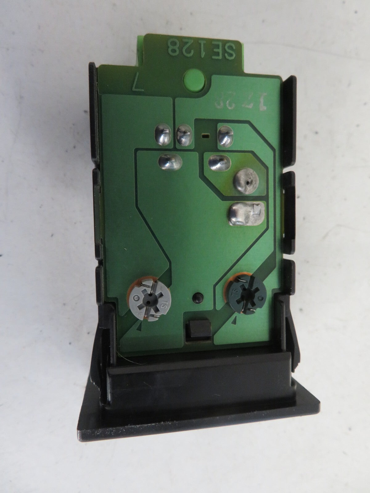 SUZUKI SWIFT GLS REAR WINDOW DEMIST SWITCH 1988-2002 1439-11