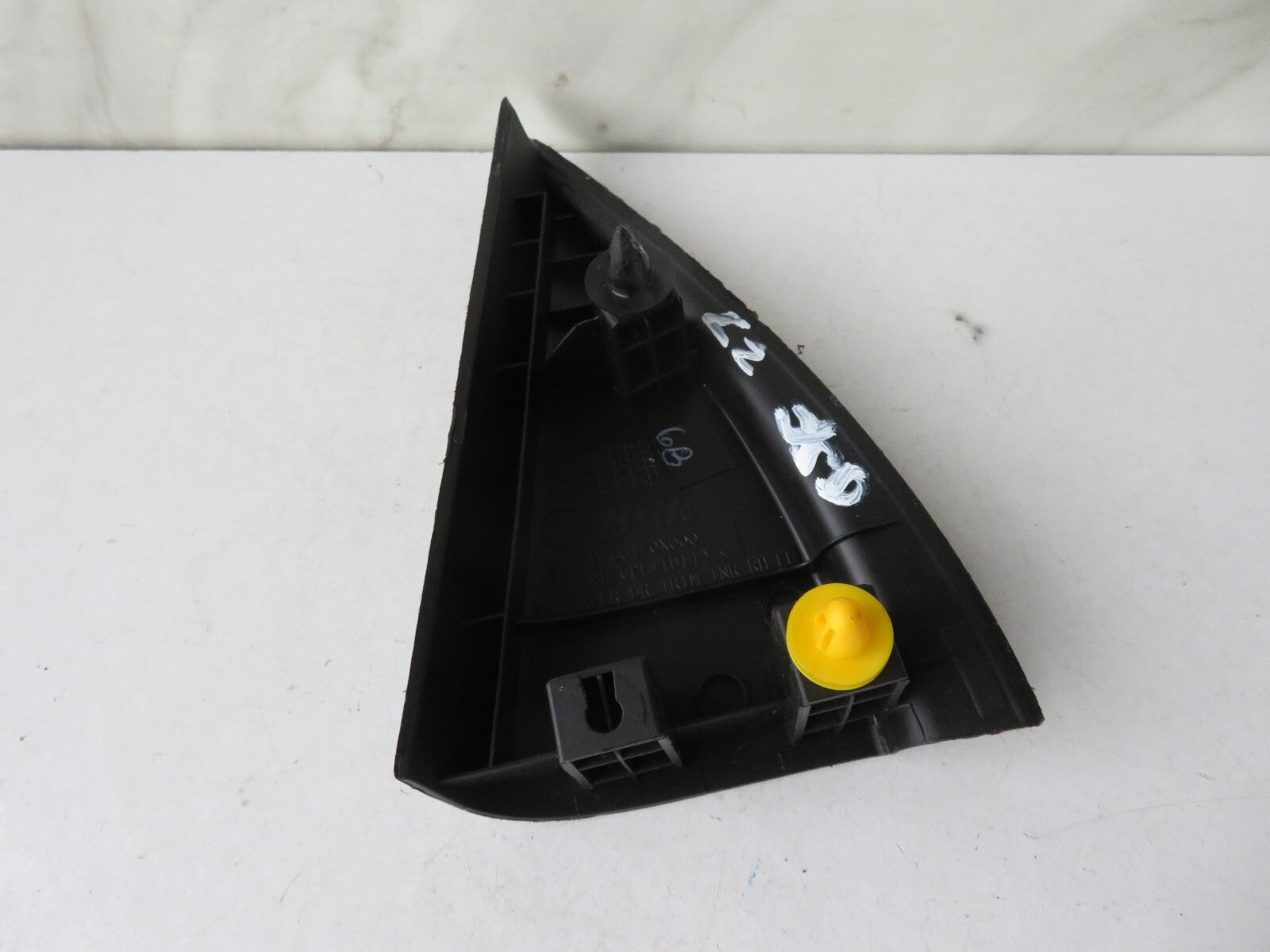 HYUNDAI I10 OSF INTERIOR QUARTER TRIM 87661-0X000 2008-2012 A1632-27