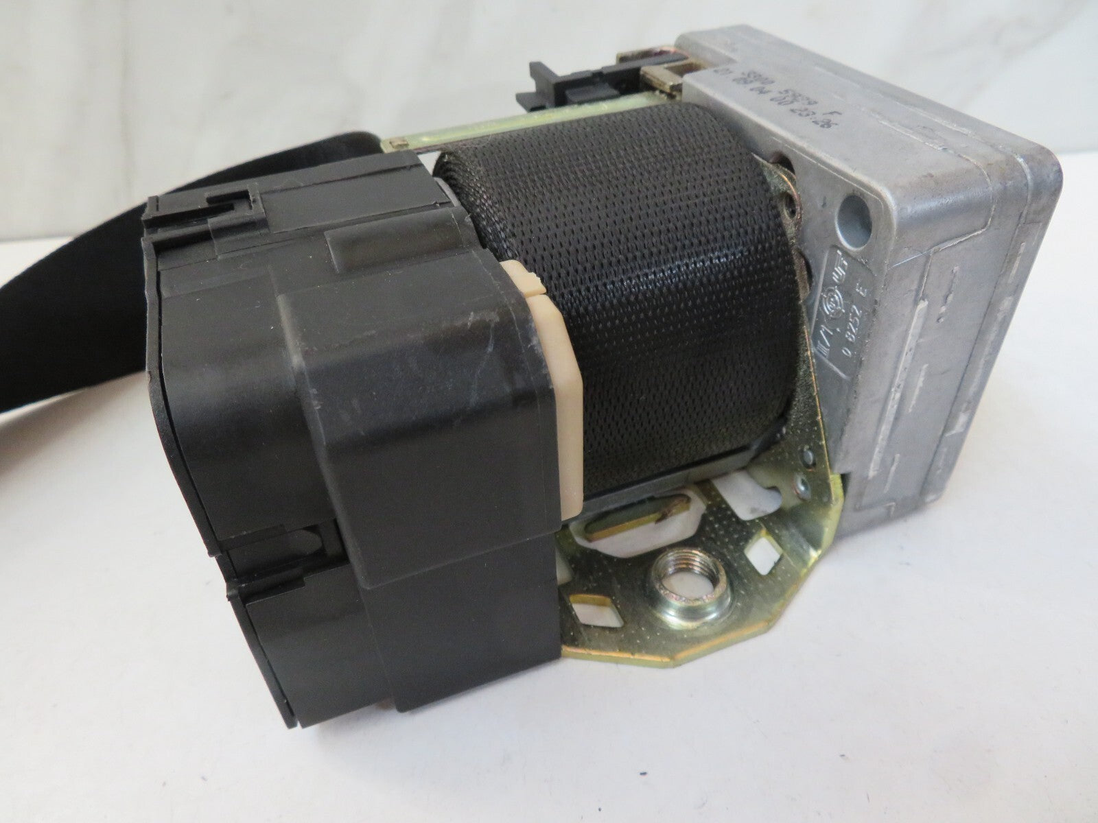 MERCEDES S CLASS W220 NSF SEAT BELT 33005929F 1998-2005 A1415-6