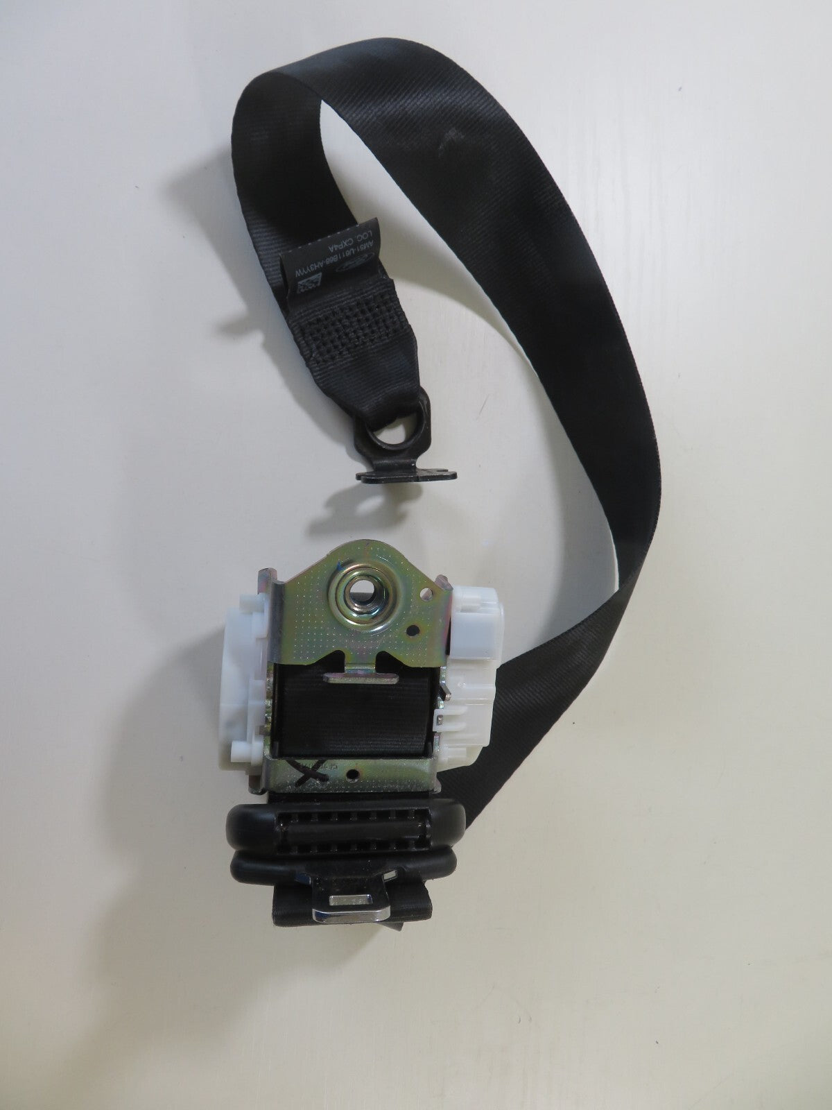 FORD C MAX GRAND 2RD ROW MIDDLE SEAT BELT AM51-U611B68-AH3YYW 2011-2015 1037-4