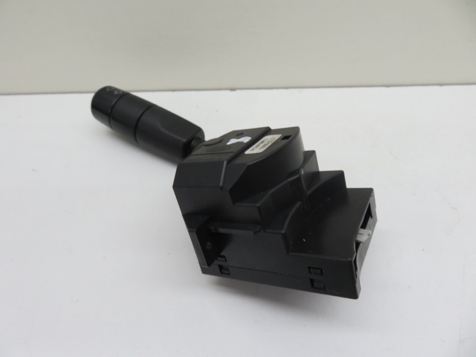 LAND ROVER DISCOVERY 3 INDICATOR STALK XPC500100 2005-2009 1212-8