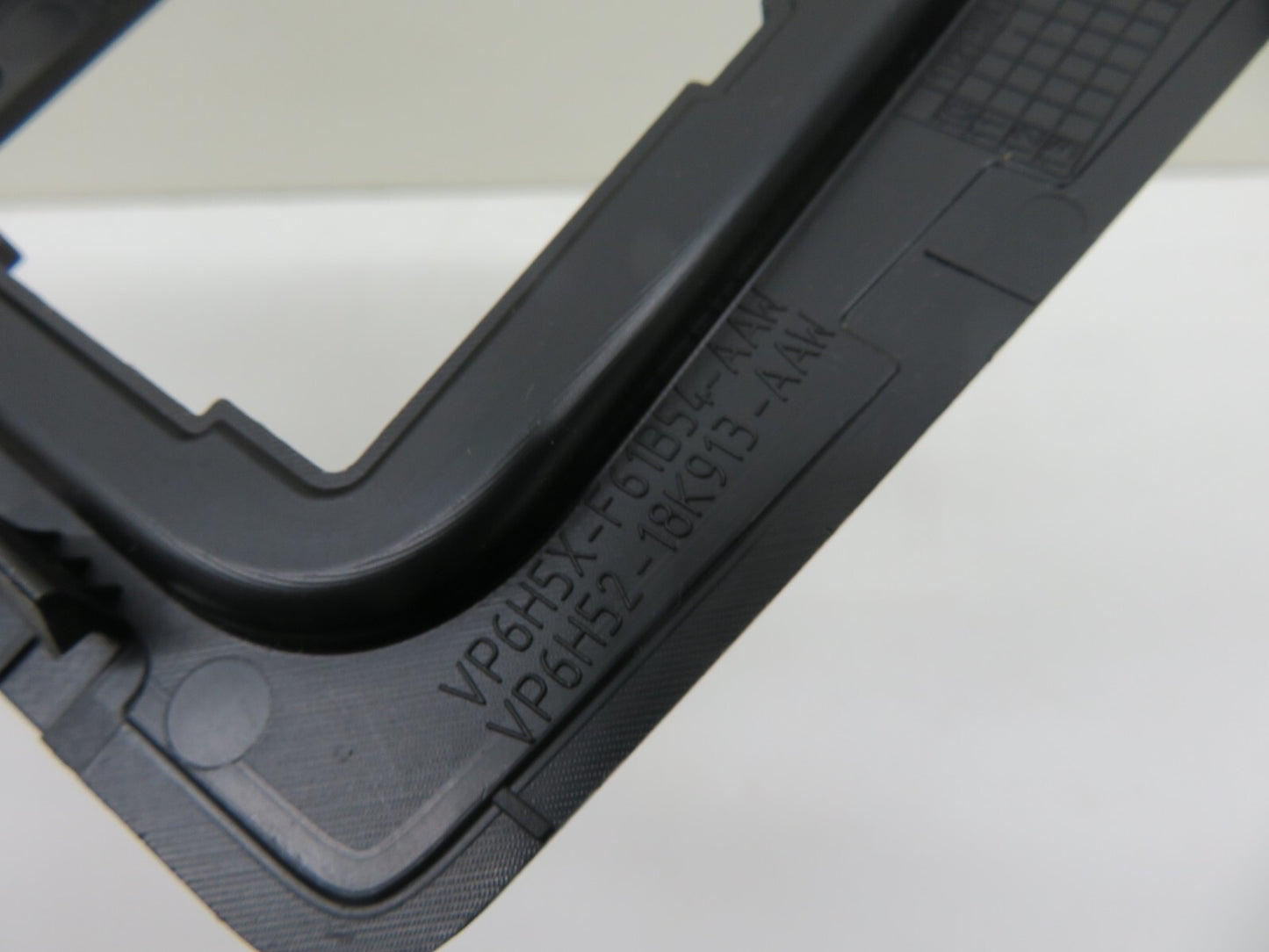 LAND ROVER FREELANDER 2 STEREO CONTROL SURROUND 6H52-18K913-AB 2007-2014 1227-11