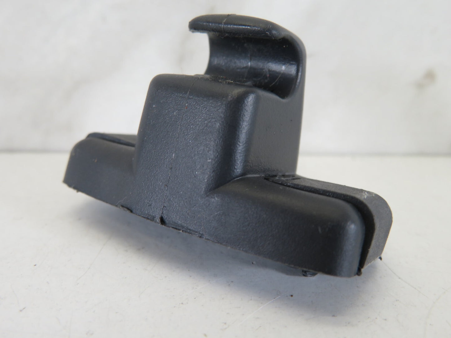 BMW MINI COOPER R52 SUN VISOR CLIP 2004-2006 A2018-26