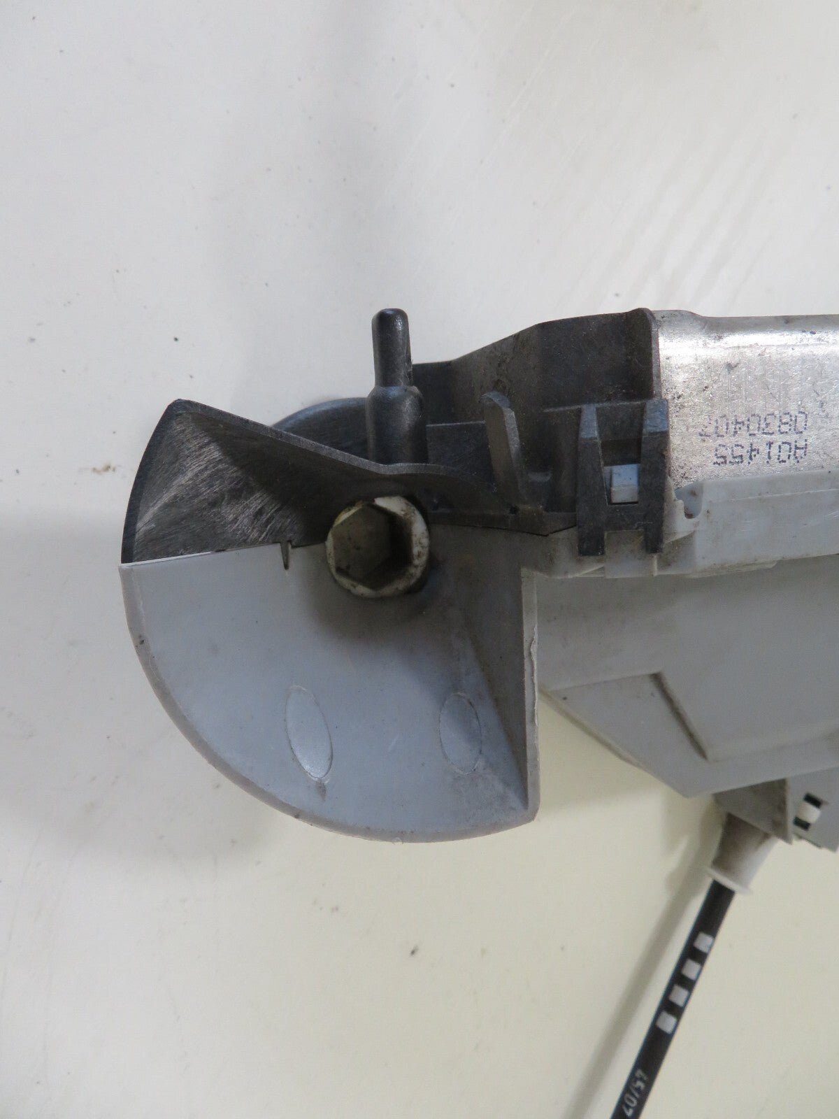 PEUGEOT 308 NSF DOOR LOCK CATCH 2007-2013 1410-2