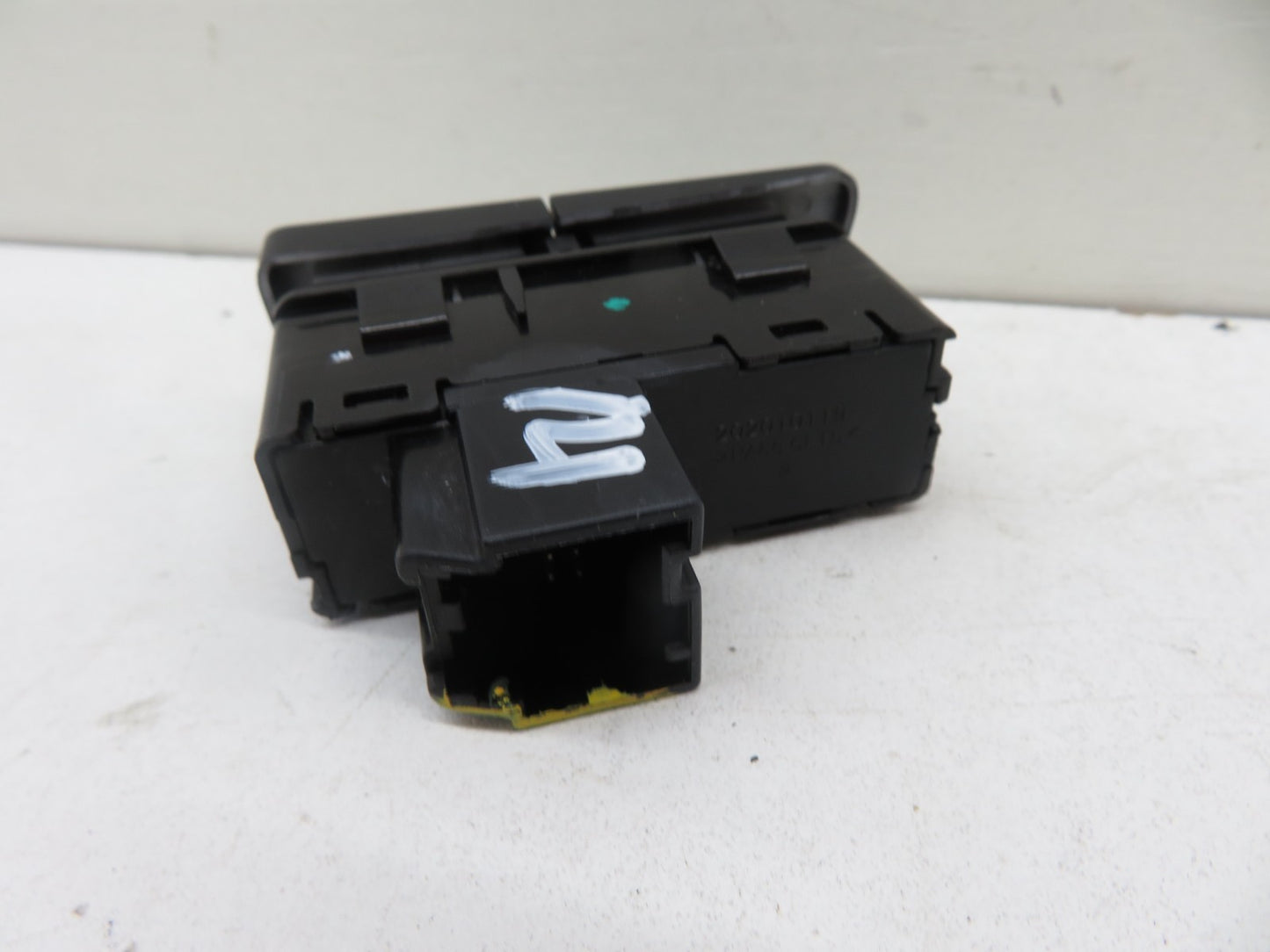 VAUXHALL MOKKA PARKING DISTANCE SWITCH 2012-2016 1739-14