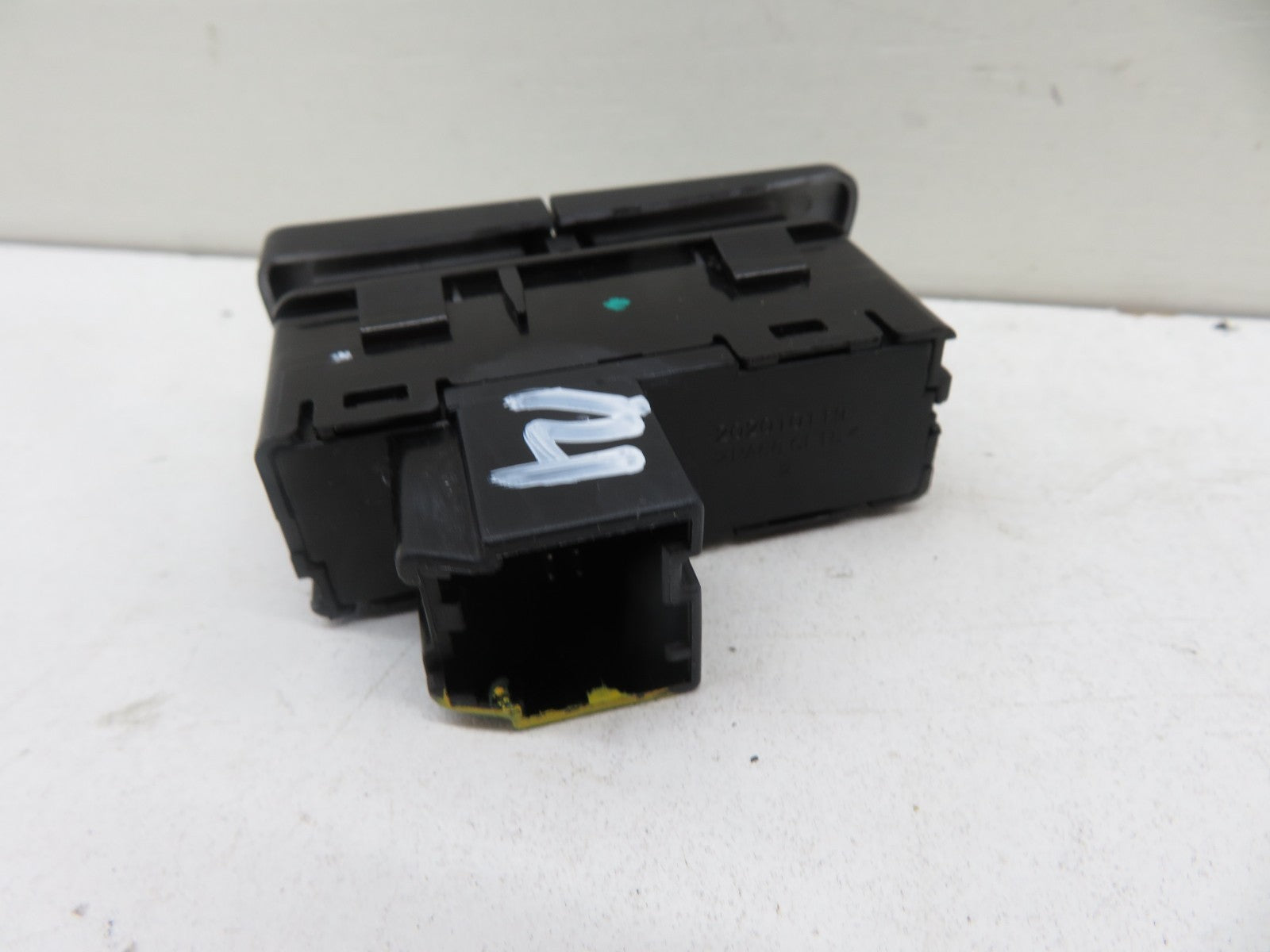 VAUXHALL MOKKA PARKING DISTANCE SWITCH 2012-2016 1739-14